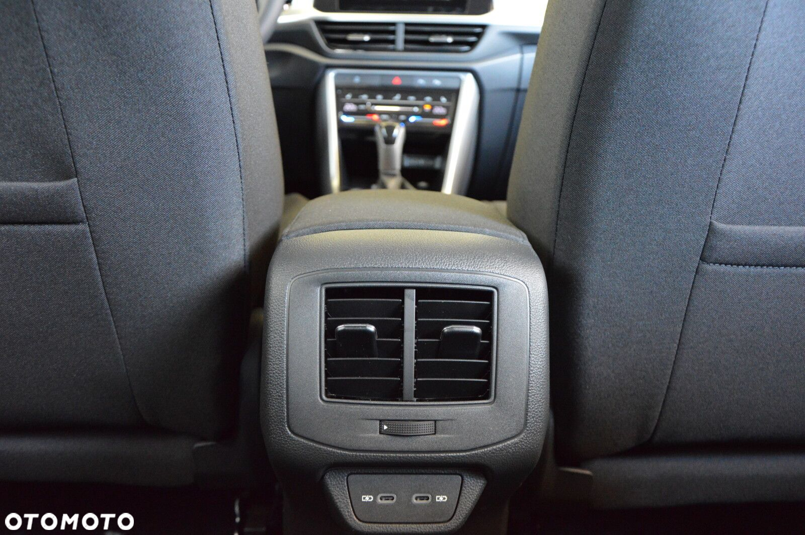 Volkswagen T-Cross - 22