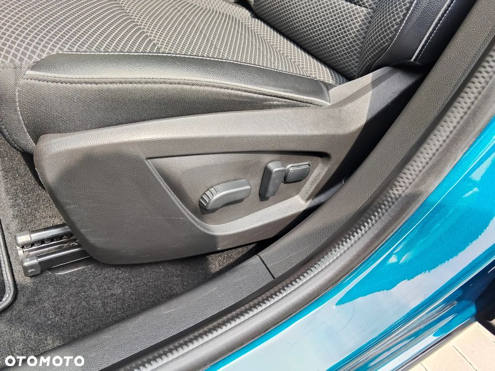 Renault Arkana TCe Mild Hybrid 140 EDC Techno - 13
