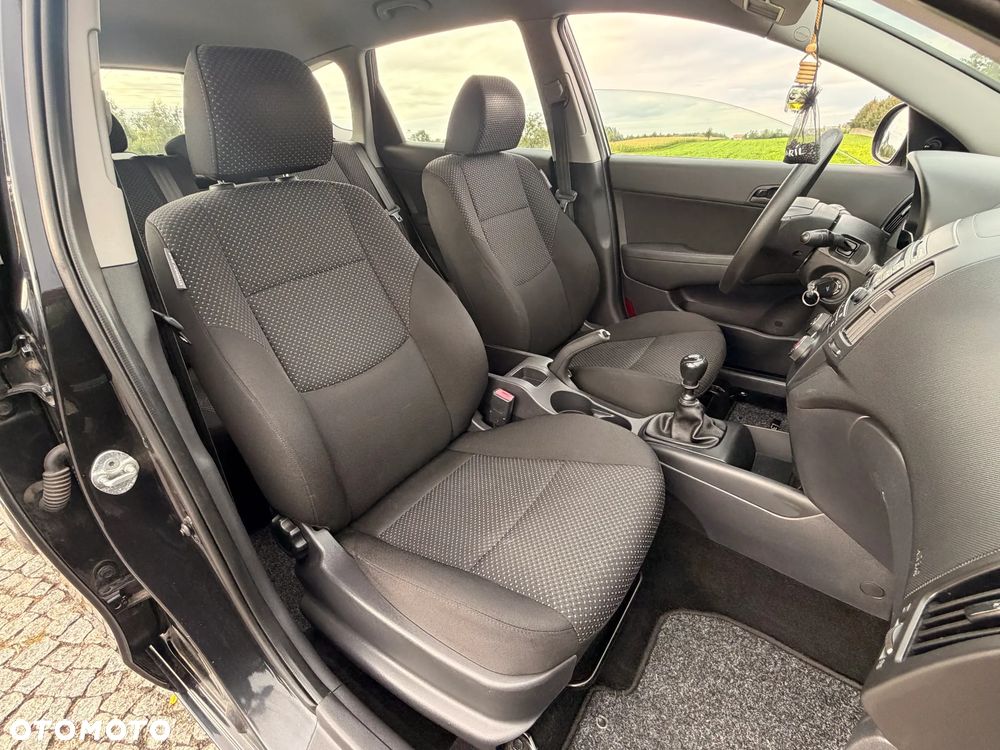 Hyundai i30 1.4 Base - 12