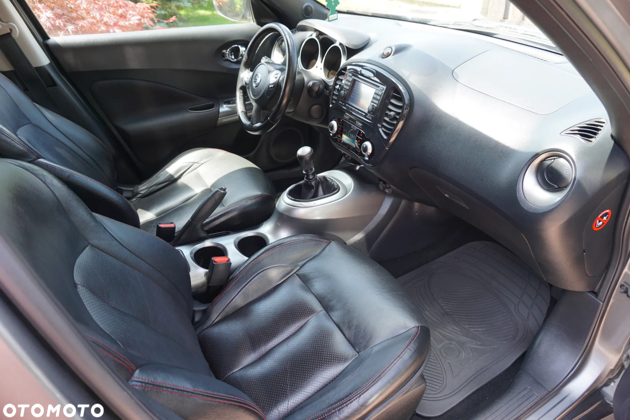Nissan Juke 1.6 DIG-T Tekna - 26