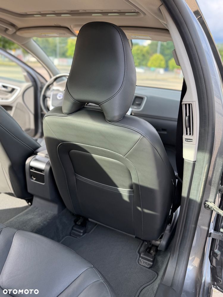 Volvo S60 T5 Geartronic Momentum - 17