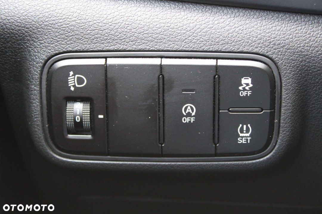 Hyundai i20 - 24