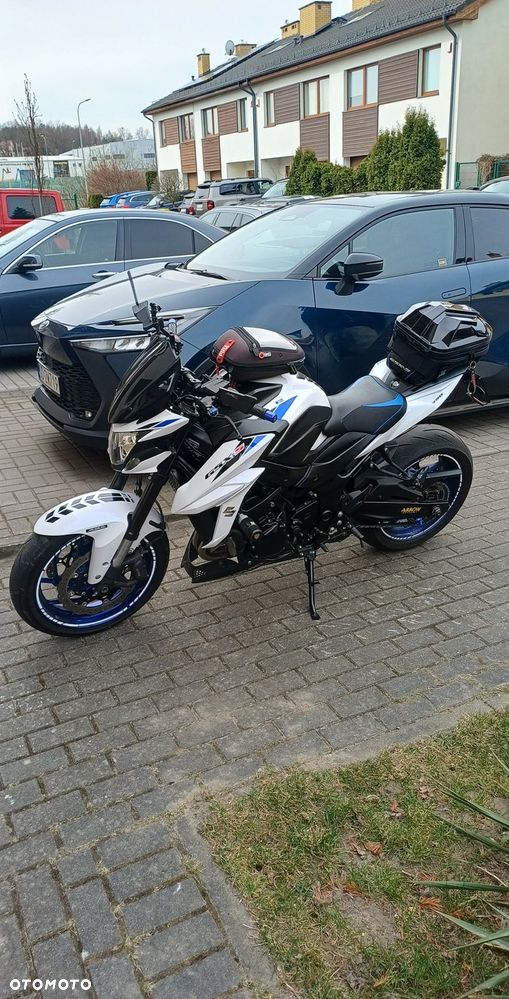 Suzuki GSX - 5