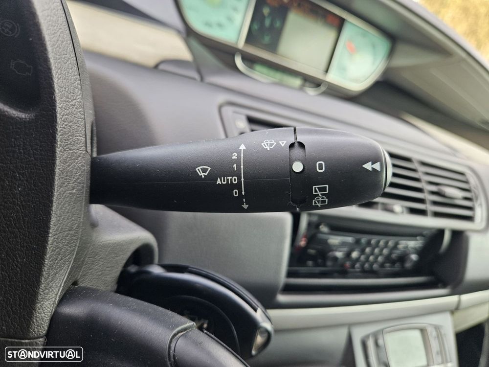 Peugeot 807 2.2 HDi Navteq - 41