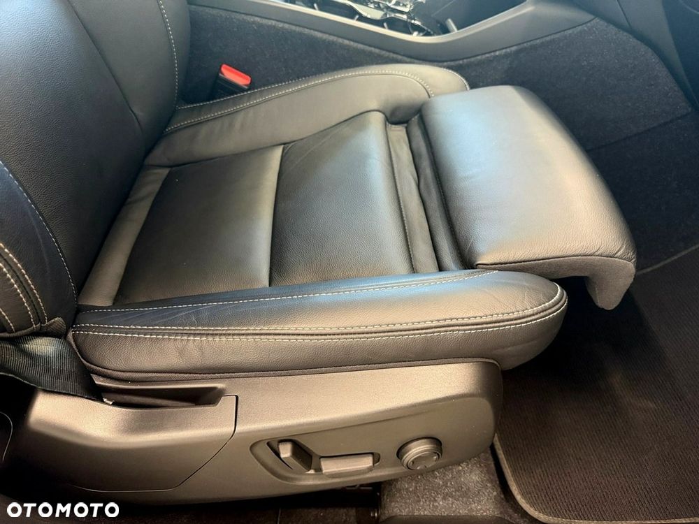 Volvo XC 40 - 28
