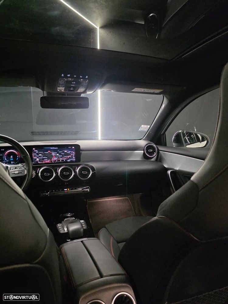 Mercedes-Benz A 250 e AMG Line - 21