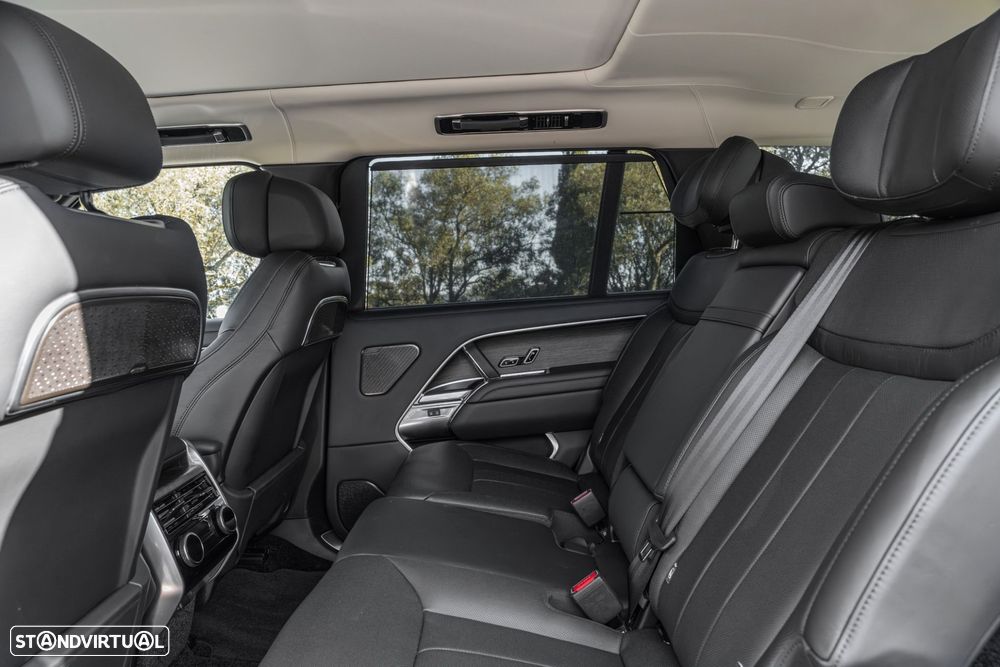 Land Rover Range Rover 4.4 P530 LWB 7L Autobiography - 24