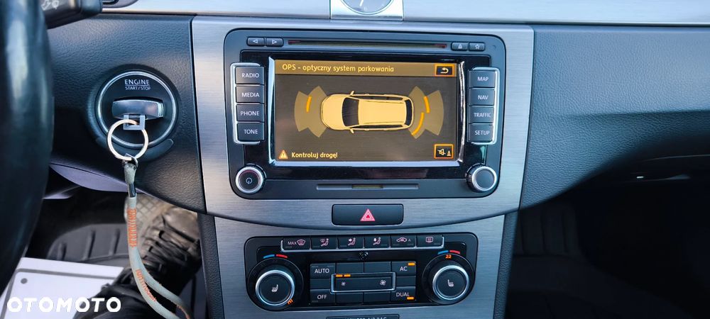 Volkswagen Passat 2.0 TDI DPF DSG Highline - 30