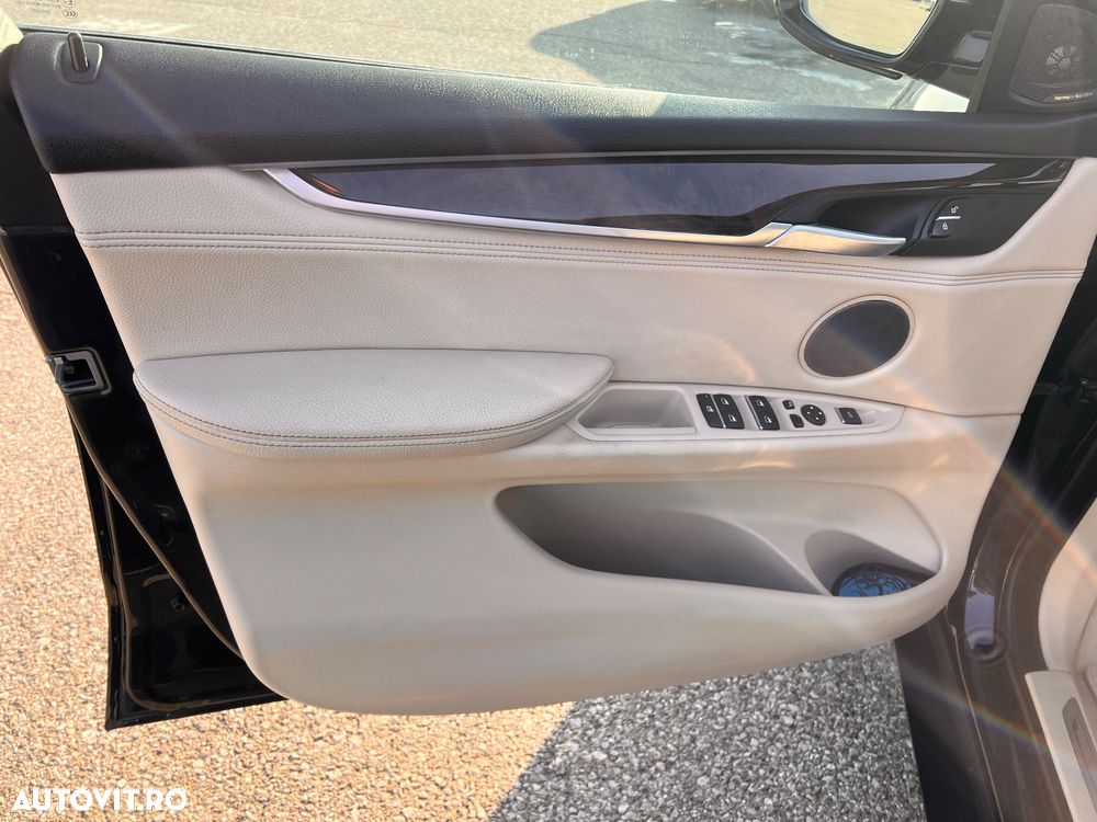 BMW X5 xDrive35i - 14