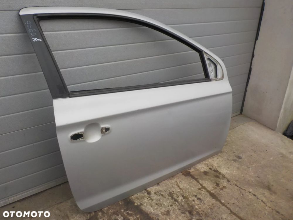 HYUNDAI I20 3D DRZWI PRAWE RYS - 2