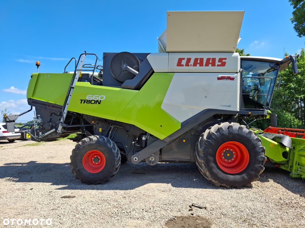 Claas Trion 660 - 11