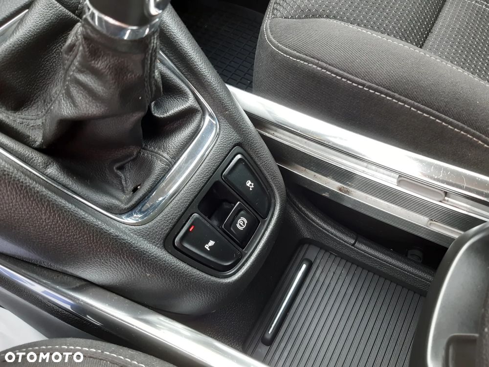 Opel Zafira 1.4 Turbo (ecoFLEX) Start/Stop ON - 34