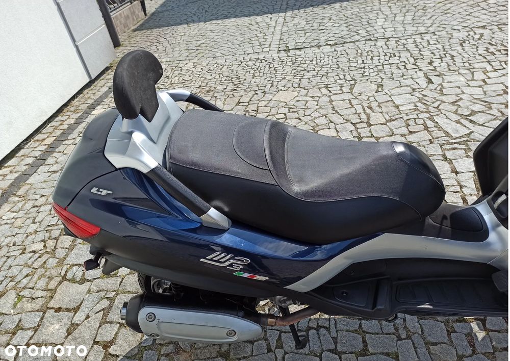 Piaggio MP-3 - 8