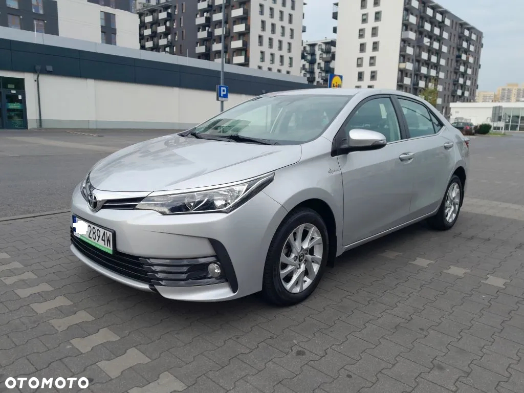 Toyota Corolla 1.6 Comfort - 33