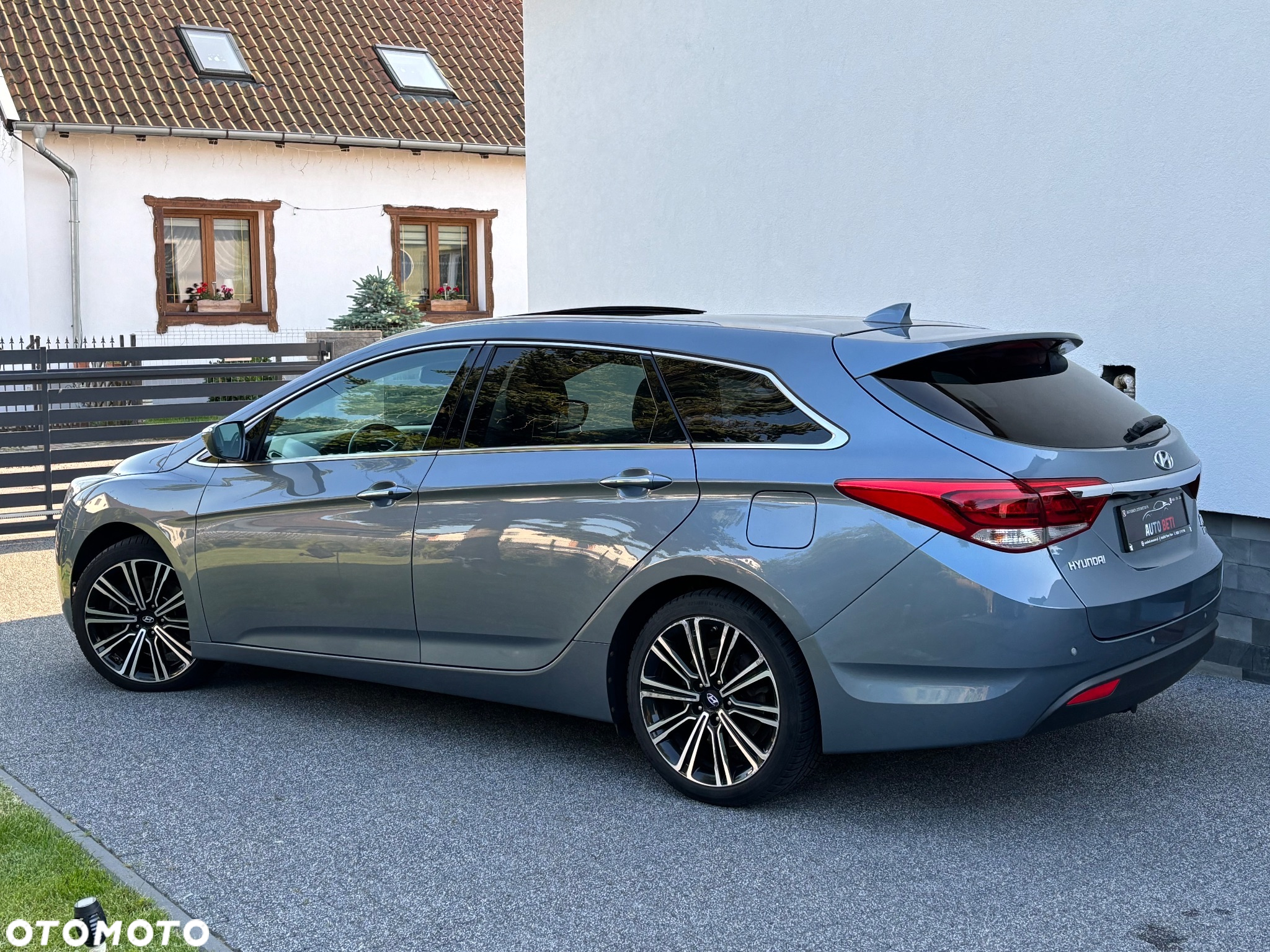 Hyundai i40 Kombi blue 1.7 CRDi DCT Premium - 35