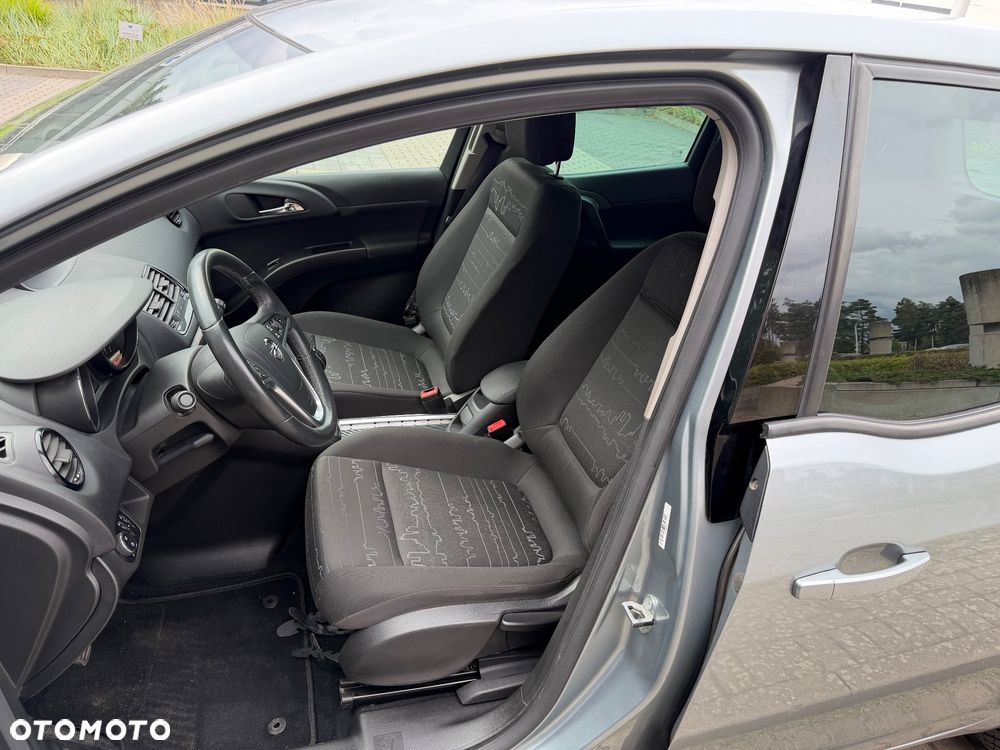 Opel Meriva - 15