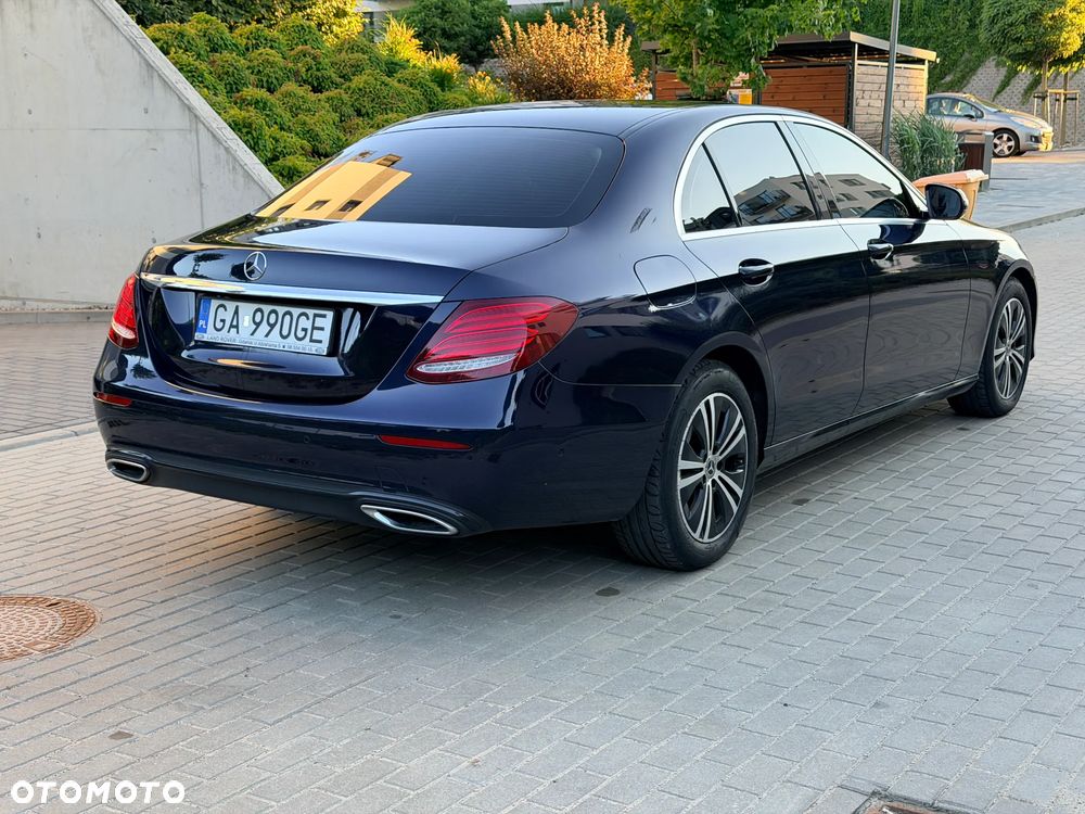 Mercedes-Benz Klasa E 220 d 4-Matic Avantgarde - 4