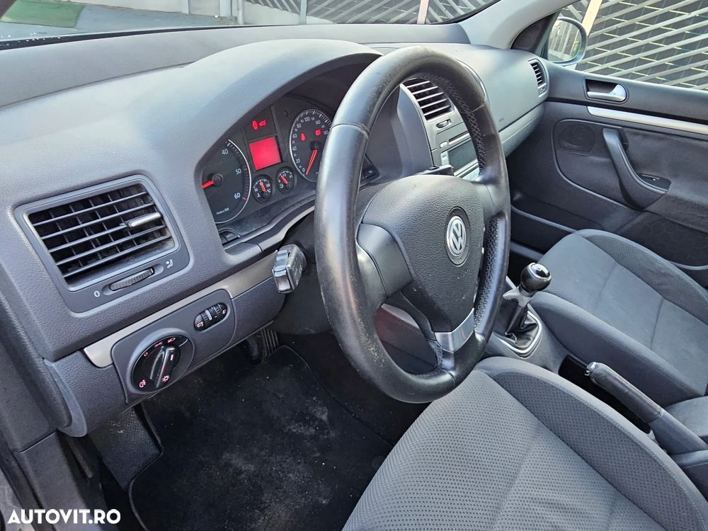 Volkswagen Golf 1.9 TDI DPF Comfortline BlueMotion - 10