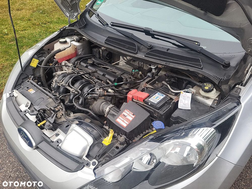 Ford Fiesta 1.25 Silver X (Ambiente) - 21