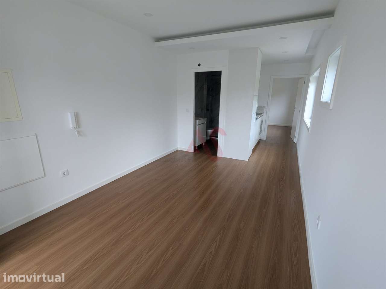 Apartamento T1 renovado | Rés-do-chão | PRONTO A HABITAR | Fafe - Grande imagem: 3/14