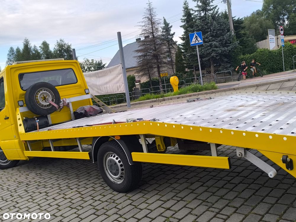 Mercedes-Benz SPRINTER - 19