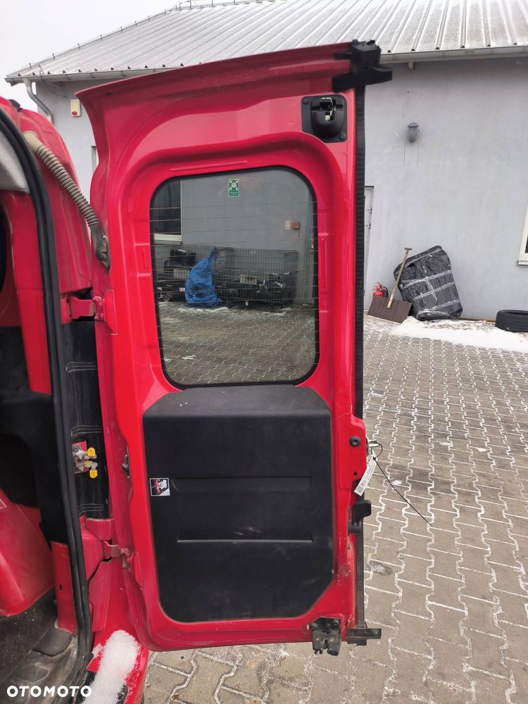 DRZWI PRAWE TYŁ FIAT DOBLO II LIFT 168 - 2