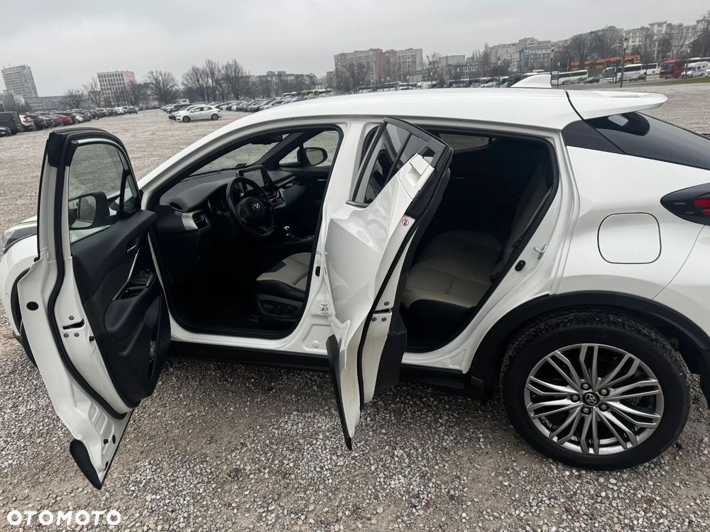 Toyota C-HR 2.0 Hybrid Executive - 6