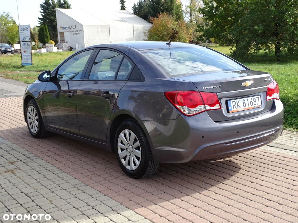 Chevrolet Cruze - 26