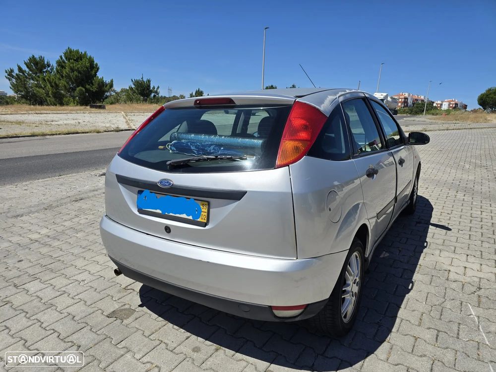 Ford Focus 1.4 Ambiente - 8