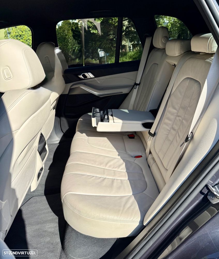 BMW X5 45 e xDrive Pack M - 9