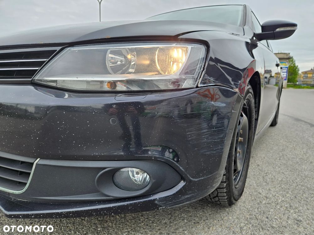 Volkswagen Jetta 1.6 TDI DPF Highline - 30