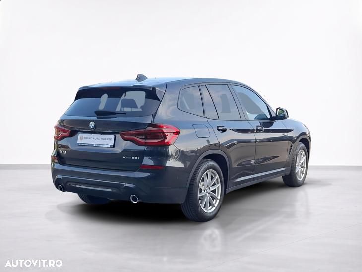 BMW X3 xDrive20i AT - 7