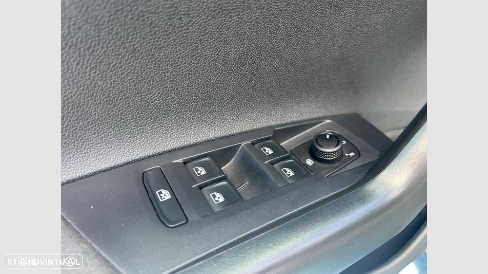 VW Polo 1.0 TSI Life DSG - 9
