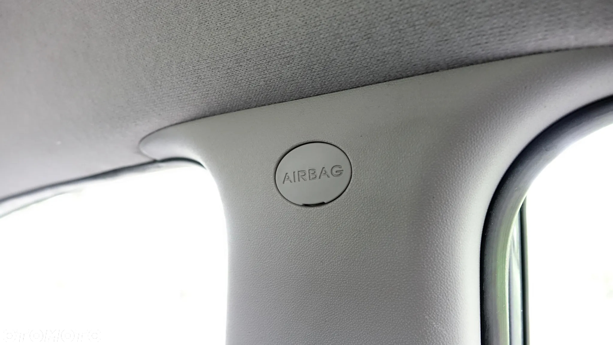 Kia Venga 1.6 L - 8