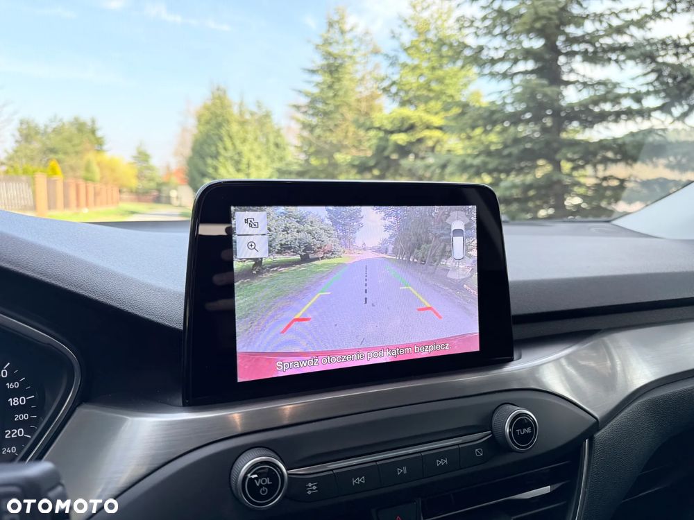 Ford Focus 1.5 EcoBoost Titanium X - 21