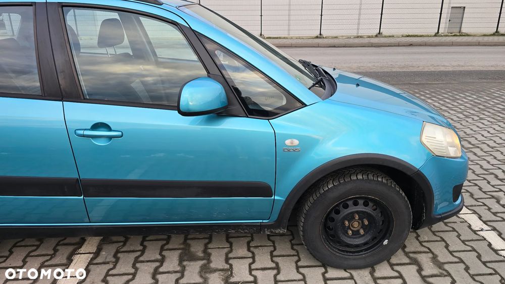 Suzuki SX4 1.9 DDiS DPF 4x4 Comfort - 4