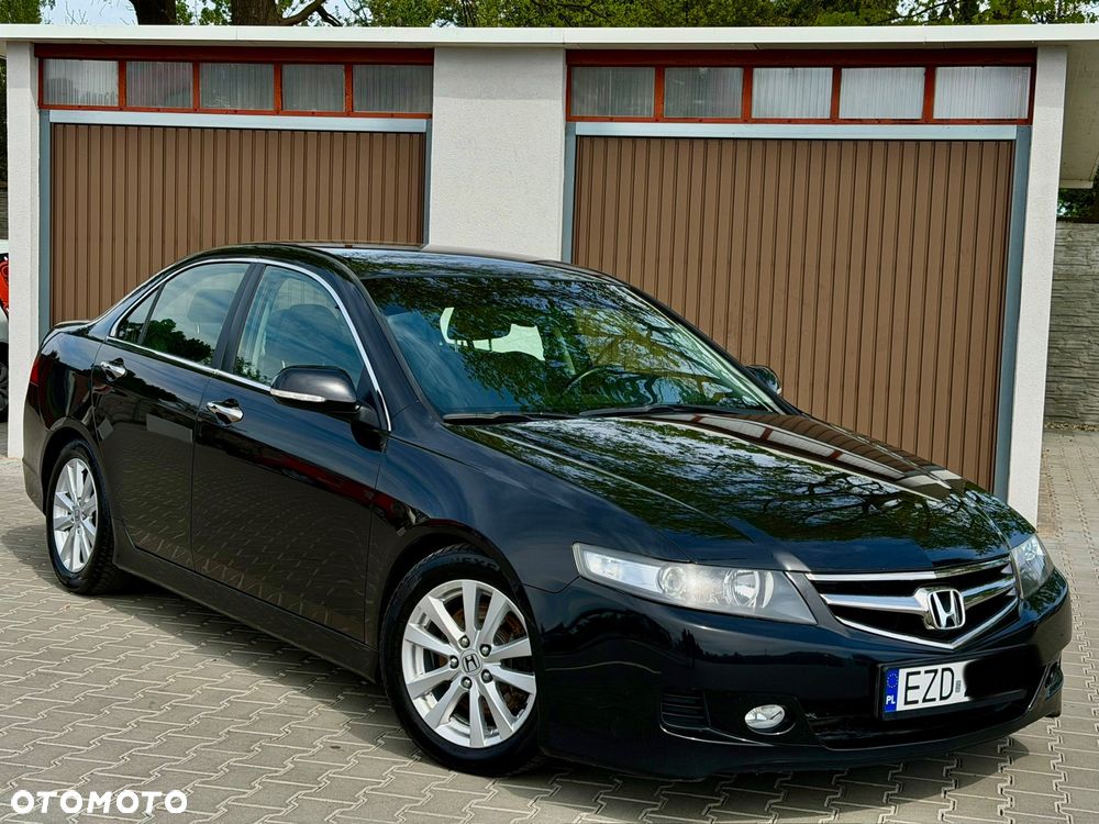 Honda Accord 2.0 Sport - 18
