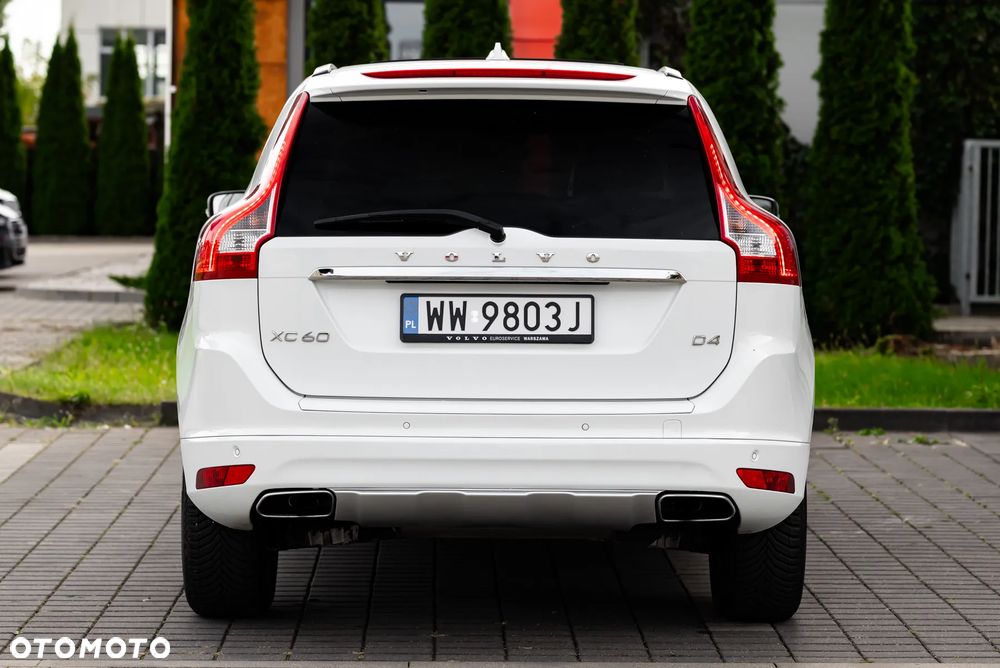 Volvo XC 60 D4 Geartronic Summum - 16