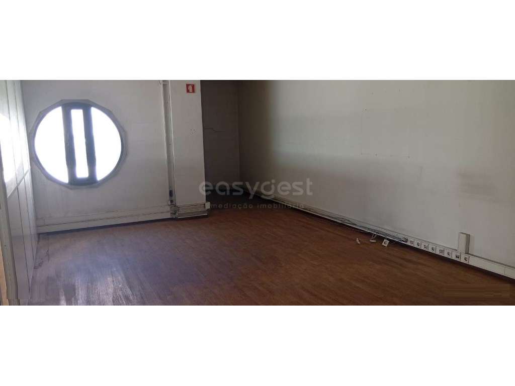 Escritório com 105 m2 no centro de Leiria, Centro Comercial D. Dinis - Grande imagem: 3/10