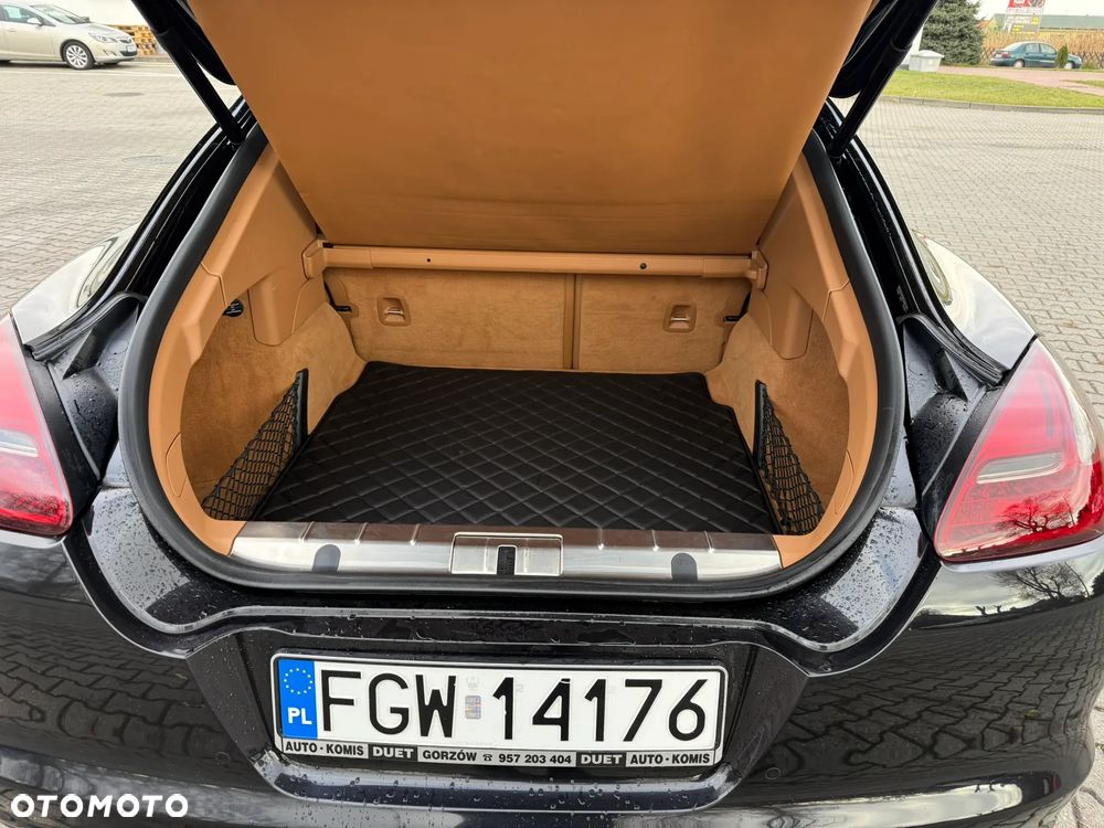 Porsche Panamera Diesel - 12
