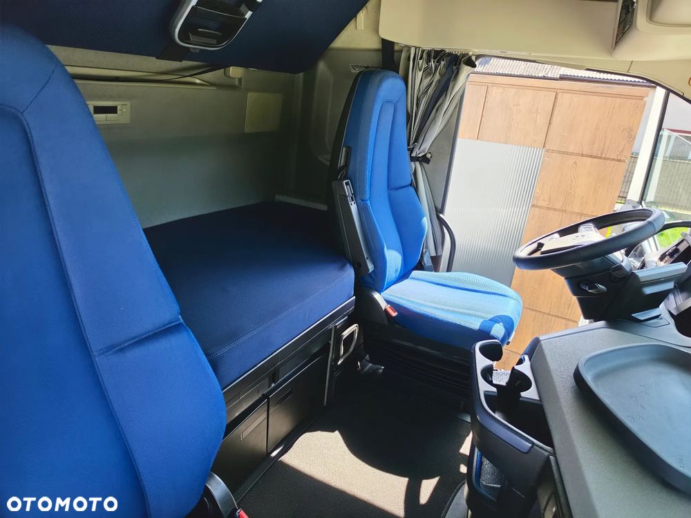 Volvo FH5! Nowy Model! Standard! Virtual Kokpit! 6x Alu+Nowe Opony! Tylko 430 tyś km! - 15
