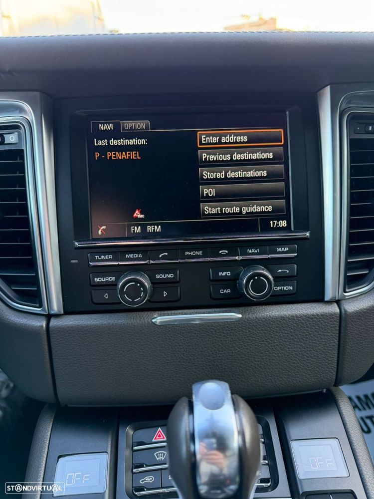 Porsche Macan S - 30