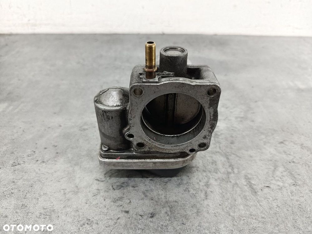 PRZEPUSTNICA RENAULT CLIO III 8200190230  8200171134-B VDO 1.6 16V - 4