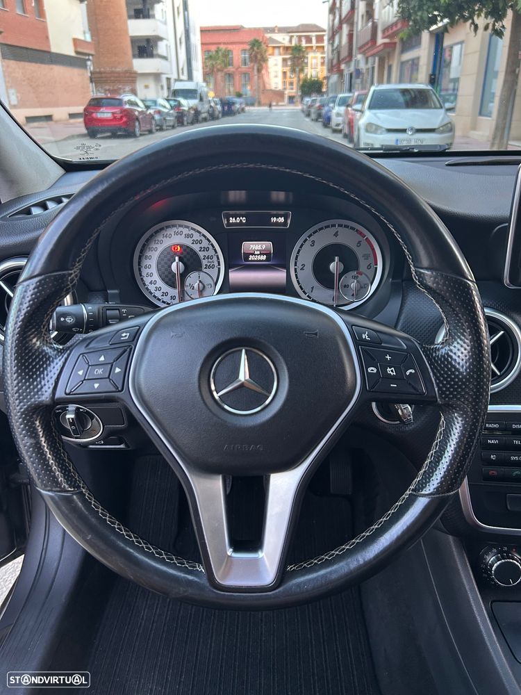 Mercedes-Benz A 180 ver-cdi-blueefficiency-urban - 5
