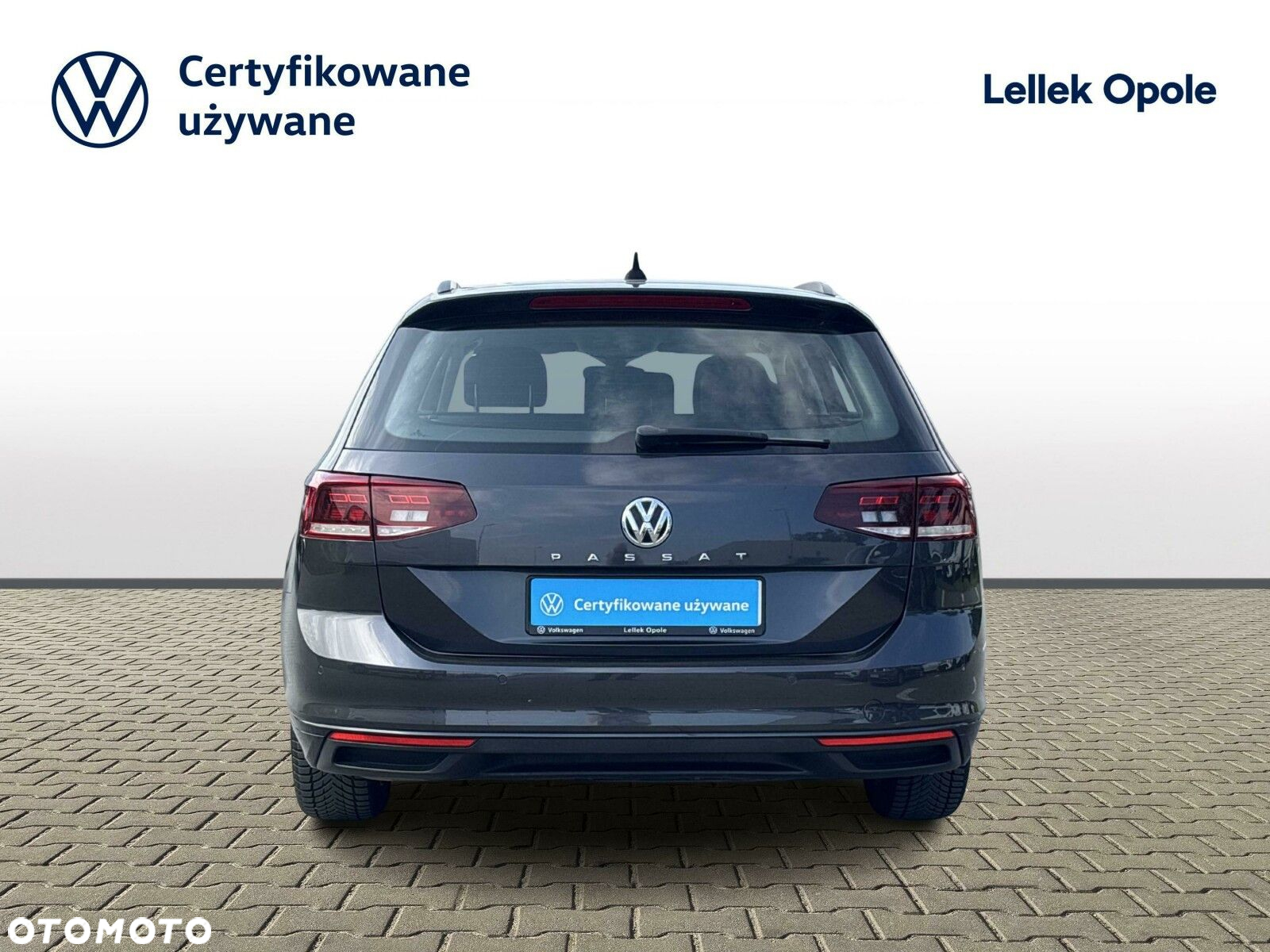 Volkswagen Passat - 4