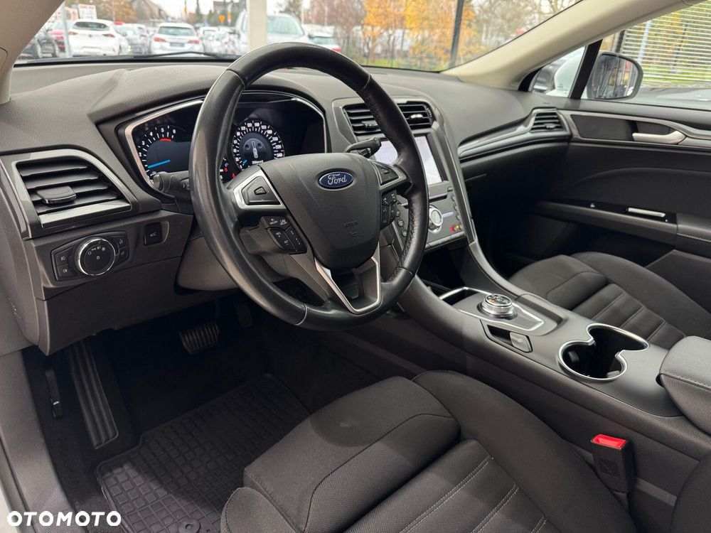 Ford Mondeo - 8