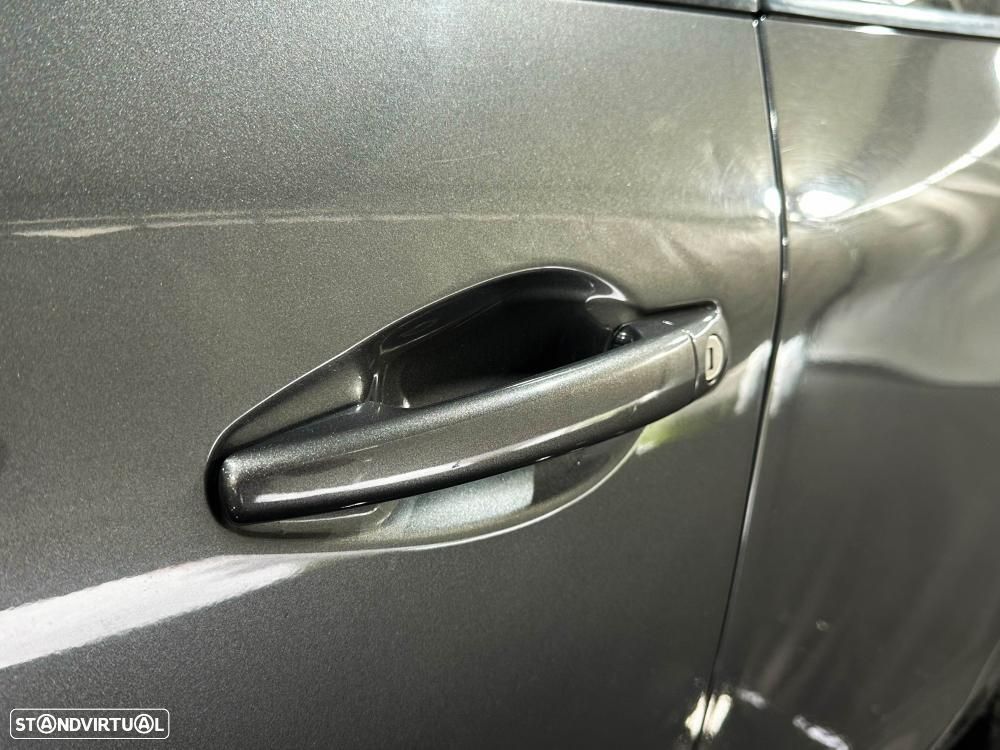 Peugeot 208 1.2 PureTech Allure - 15