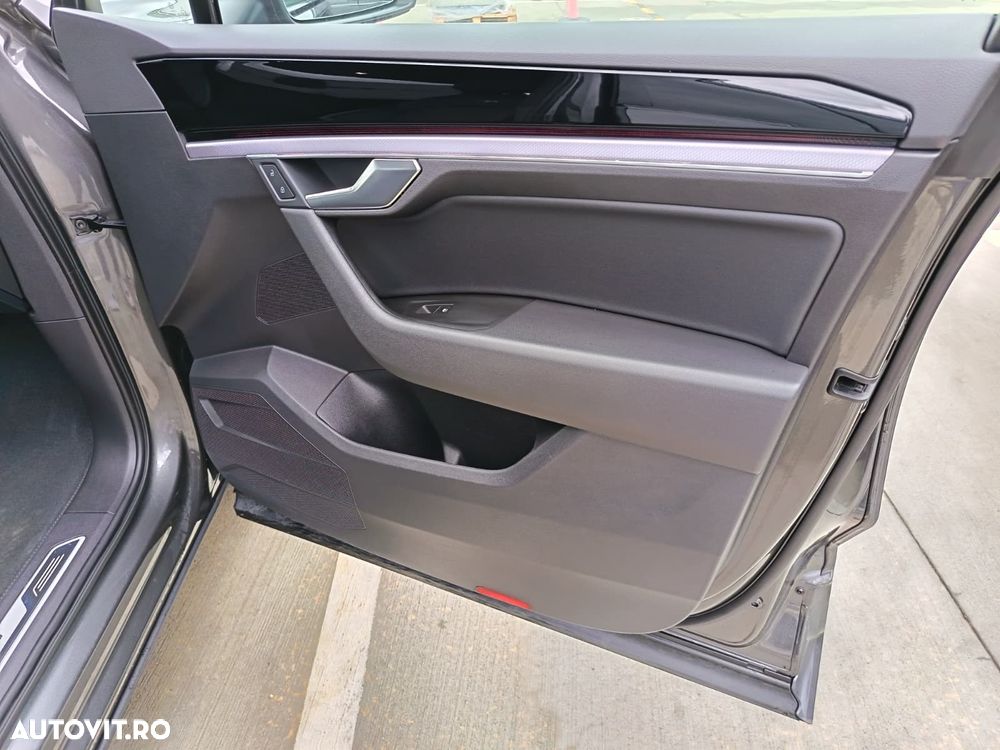 VOLKSWAGEN Touareg 2020 — imagine 49