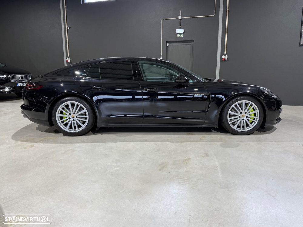 Porsche Panamera 4 E-Hybrid Executive - 12