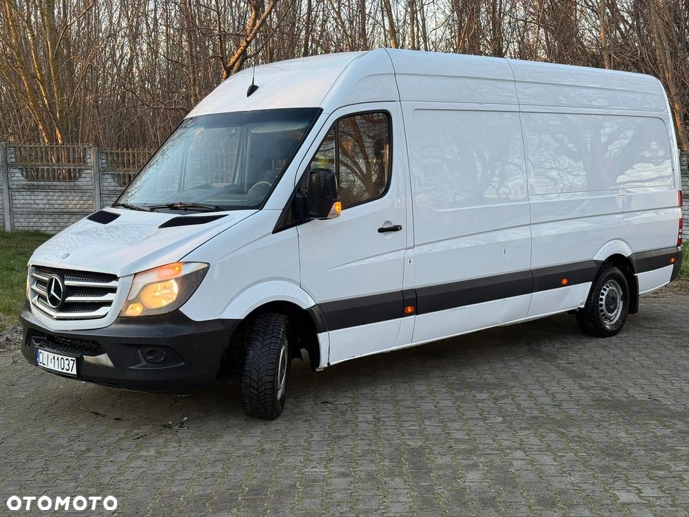 Mercedes-Benz Sprinter - 2